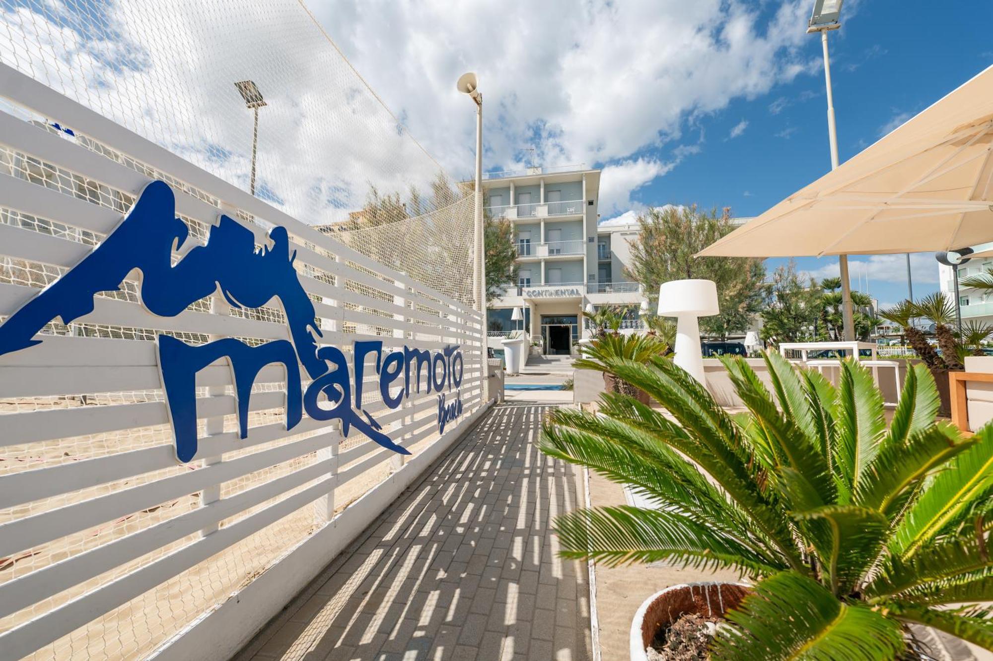 Hotel Continental سينِغاليا المظهر الخارجي الصورة